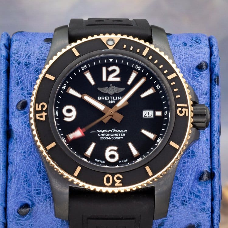 Breitling Black dial steel — front dial view