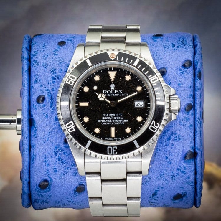 Rolex Sea-Dweller 16660 Black dial steel — front dial view